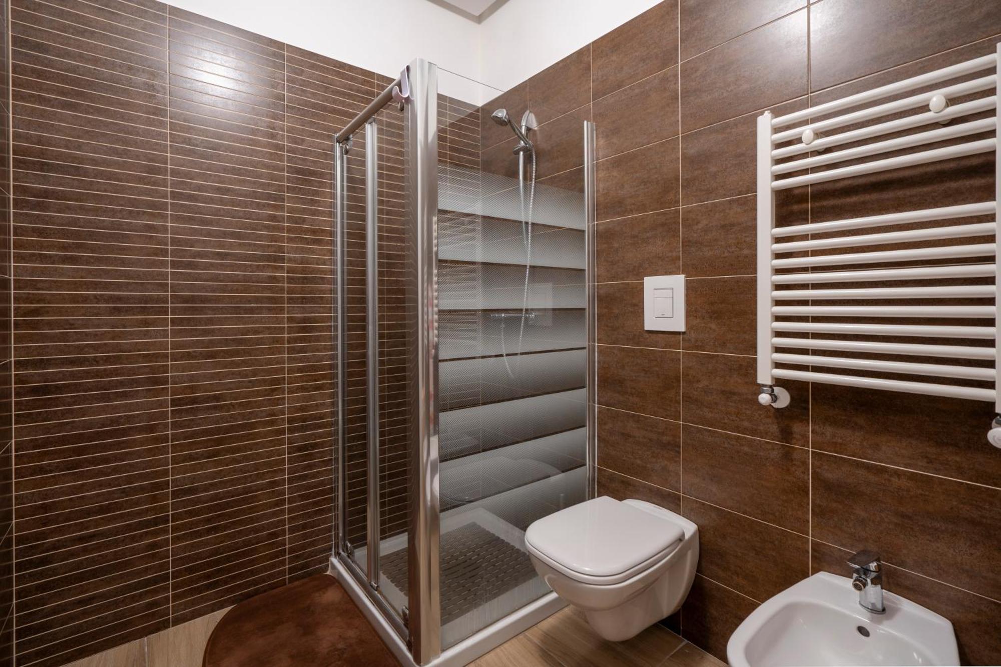 Kind Park - Sleek Apartment With Terrace & Parking Bari Exterior foto